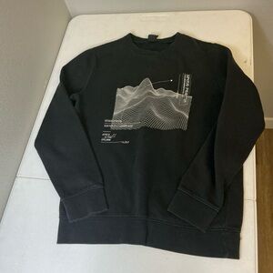 H&M Space Graphic Long Sleeve Crewneck Sweatshirt Men’s XS